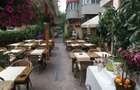 Hotel 4 stele, zona Pta Victoriei,cu restaurant si crama,comision 0 - 19