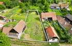 Pentru cei care doresc sa construiasca o locuinta intr-o zona linistita, aproape - 7