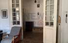 De vanzare 2 camere in vila interbelica, curte comuna zona Armeneasca - 15