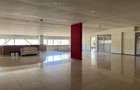 Hale si spatiu showroom ,depozitare si productie 2176 mp.Militari - Iuliu Maniu - 1
