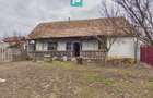 Casă modestă cu 3 camere de renovat în Mișca - 3
