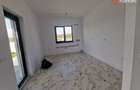 Duplex de vanzare cu 3 camere si teren de 309 mp - Recas - 2