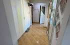 Apartament cu 4 camere de 81 mp, de renovat, în bloc reabilitat