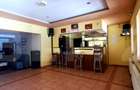Magazin sătesc cu terasă, centrul satului Feldioara– priveliște Munții Făgăraș - 10
