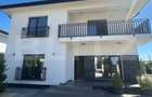 Vila de vanzare, 300 mp, teren 650 mp, zona Crevedia