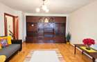 Apartament mare, decomandat, bucatarie separata. PET FRIENDLY.
