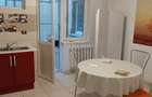 Apartament 4 camere in cladire interbelica Universitate 5 ' mers pe jos