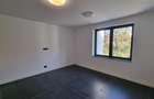 Vila - Bloc modern de 11 camere zona Centrul Civic , Onix