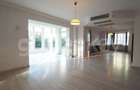 Vila duplex cu 4 dormitoare si 450mp gradina amenajata - 2