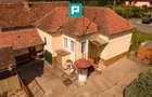 Casa în Cuvin la poalele dealului - 2