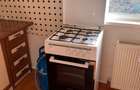 Inchiriez apartament doua camere mobilat etaj V Oradea  - 1