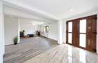 Casa renovata 2024 cu 2 apartamente - 5