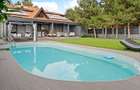 INCHIRIERE CASA VILA CU PISCINA INDIVIDUALA EROU IANCU NICOLAE PIPERA - 1