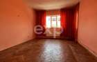 Apartament 3 camere dec 2 băi etajul 3 central Gaesti - 2