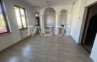 Spatiu comercial de inchiriat 3 camere 80 mpu curte Calea Dumbravii - 1