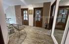 Casa de vanzare 5 camere, 195 mp, terasa inchisa, garaj curte amenajata, zona - 8