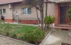 Casa cu doua apartamente si curte zona Turnisor - 1