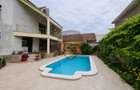 Vilă cu piscină, 470 mp utili, teren 600 mp, Agigea – aproape de mare - 9