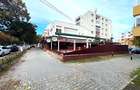 VANZARE CLADIRE CU RESTAURANT UTILAT COMPLET PLUS SPATIU COMERCIAL - 1