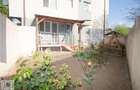 Ap. 2 camere 40 mp + 62 mp curte(terasa)+parcare, Str. Apeductului, Chiajna - 19