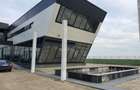 Proprietate imobiliara - Showroom Utilaje Agricole si Depozite/Hala service - 2
