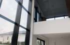 Vilă cu Design Distinct și Locație Excelentă - 28