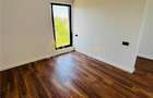 Casa individuală ,4 camere - 3 băi , teren 300 mp ! - 6