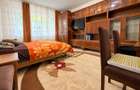 Apartament 3 camere de vanzare, decomandat, zona Lipovei