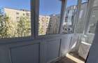 Garsoniera  spatioasa,cu balcon,6 min metrou M Bravu si 10 min Mall Vitan