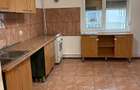 De vanzare 3 camere, centrala,  etaj 8, instalație nouă,  zona 13 Septembrie - 3
