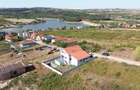 Casa de vanzare cu priveliste spre lac, in Paleu, Bihor - 1