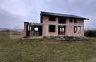 Casa individuala,180mp, 5000 mp teren plus Hala 550mp.CEPARI