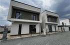 Casa intabulata de 4 camere cu 2 bai si teren de 200 mp in Selimbar - 1
