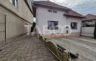 Casa 4 camere de vanzare zona Negoiu singur in curte - 1