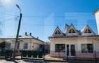 Casă din cărămidă + spațiu comercial, teren 900 mp, Botosani - 1