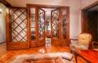 Casa in Cartierul Armenesc - curte individuala - 3