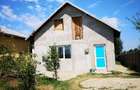 Casa de vanzare in zona liniștiita - 6