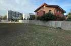 TEREN INTRAVILAN DE VANZARE -- COMPOZITORI - - 4