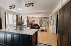 3 camere modern, etaj intermediar