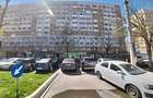 Vanzare spatiu stradal cu teren propriu – intersectie Dristor, 700.000 - 1