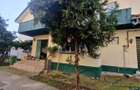 Splaiul Unirii - Calea Vitan- Mihai Bravu - Vila moderna - 330 mp, P+1E+M, garaj - 1