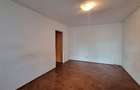 4 camere // vedere spate // Carol X Mosilor - 1