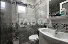 Casa individuala de vanzare formata din 2 apartamente si piscina - 6