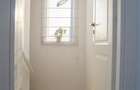 Casa intr-o zona linistita cu garaj si teren-1091 mp - 6