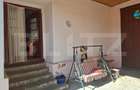 Casă spațioasă la sat SINTESTI, cu 6 camere, curte generoasă și grădină - 5