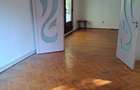 Apartament 4 camere, 2 dorm, sufragerie, birou, scara interioara, et.1 in vila  - 10