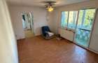 Apartament cu 4 camere de 81 mp, de renovat, în bloc reabilitat