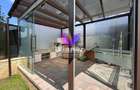 Casa premium cu curte la prima inchiriere