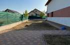 VILA - 4 dormitoare, living, bucatarie inchisa, 3 bai - 180 mp + Teren