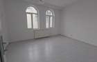 Imobil Central 355 mp | D+P+1+M | Consolidat & Renovant | 9 Camere - 15